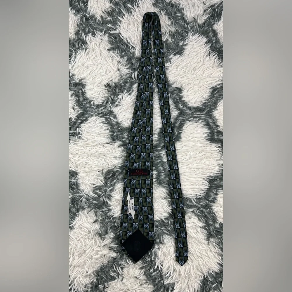 Grateful Dead Men's Neck Tie Hundred Year Hall II Tenth Set Abstract Multi-Color